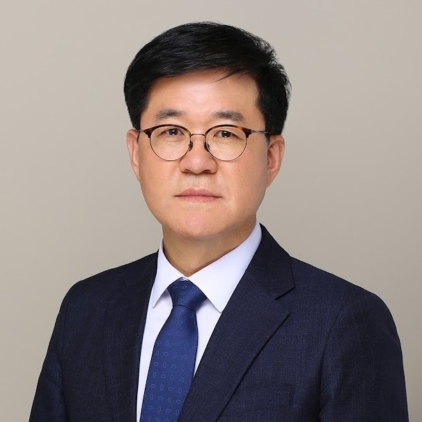 사진3. 제1회 올해의 북극인상 수상자 최수범 한국북극항로협회 사무총장